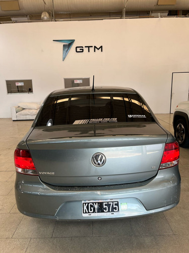Volkswagen Voyage 1.6 Highline 101cv