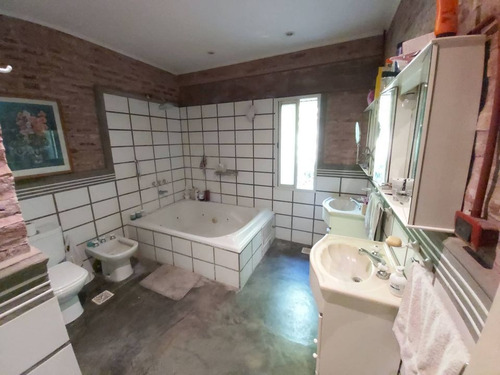 Imagen 10 de 14 de Venta Imponente Casa Quinta En Av 40 Mercedes Bs As