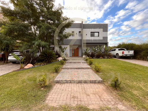 Casa En Venta En Santa Rita