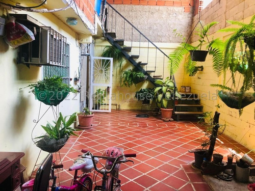 Imagen 15 de 15 de Casa En Venta En Santa Rita Maracay Aragua 22-24246 Irrr