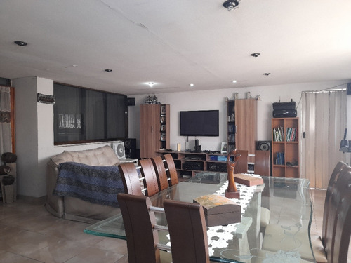 Apartamento En Venta Avenida Rivas Dávila  La Victoria. Estado Aragua 