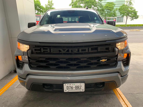 Chevrolet Silverado 5.3 V8 Custom Doble Cabina 4X4 At