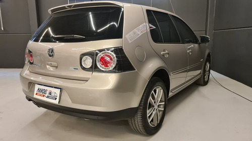 Imagem 5 de 8 de Volkswagen - Golf 1.6 Sportline - 2013