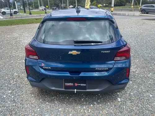 Chevrolet Onix 1.0T Premier Sedan At