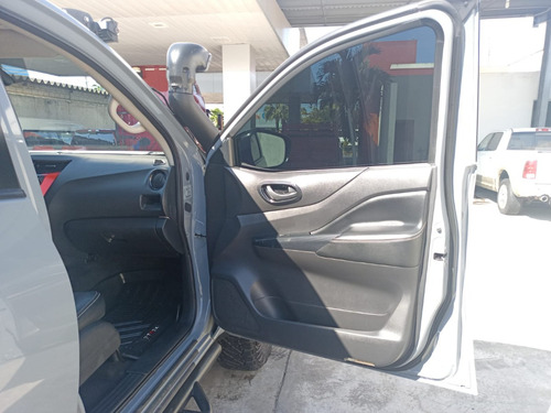 Nissan Frontier 4.0 Pro-4x V6 4x4 At