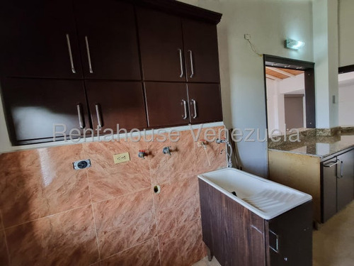 Maribel Morillo Asesor Inmobiliario De Rentahouse Te Ofrece Bello Y Moderno Apartamento De 106m2; Ubicando En Conjunto Con Planta Electrica; Al Este De Barquisimeto Lara