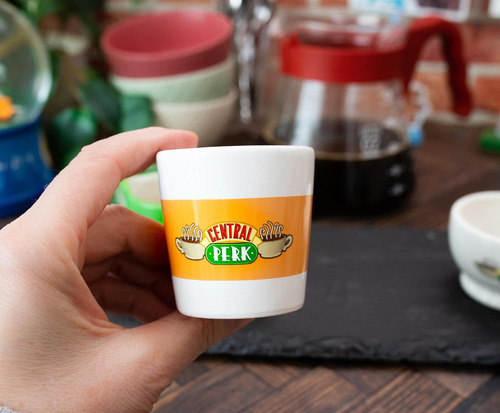 Juego De Mini Tazas Esculpidas En 3d De Cerámica Con Logotip