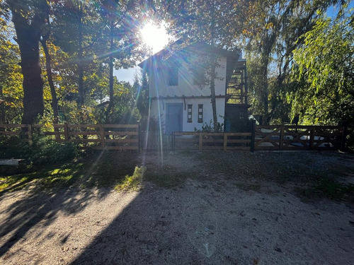 Venta De Casa + Monoambiente En La Caleta