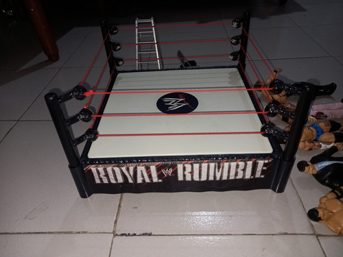 Ring Mattel Wwe 2010 Con 6 Muñecos ( De Uso ) (Usado)