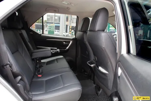 Toyota Fortuner Srv 2023