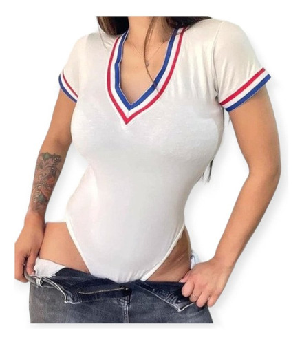 Remera Body Mangas Cortas Con Detalle En El Escote En V 