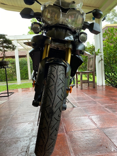 Triumph Tiger 800