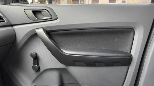 Imagen 16 de 22 de Ford Ranger 2016 2.2 Cd 4x2 Xl Safety Tdci 125cv