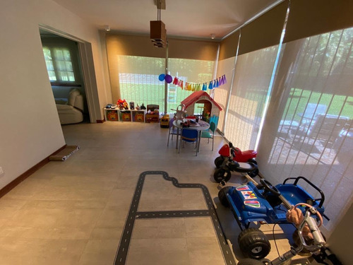 Toma Propiedad En Parte De Pago!! Impecable Casa En Barrio Chico - Pilar