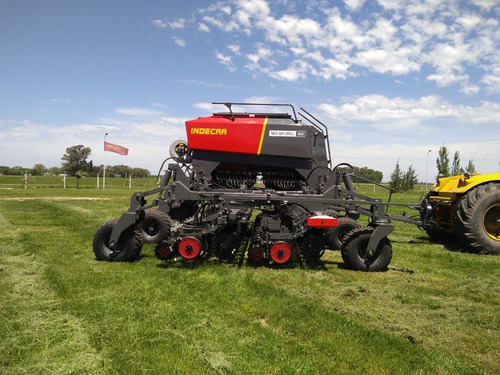 Sembradora Indecar Neo Air Drill Combinada