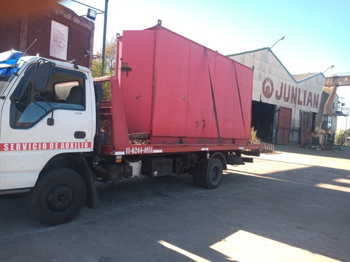 Grúa Auxilio Traslado De Vehículos Y Maquinarias