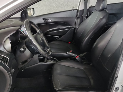 Hyundai HB20X HB20X 1.6 16V PREMIUM FLEX 4P AUTOMÁTICO