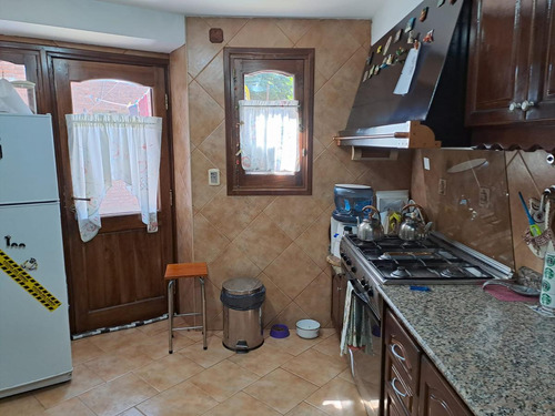 Casa En Venta - 3 Dormitorios - Piscina- 586mts2 - Countries/b.cerrado (berazategui)