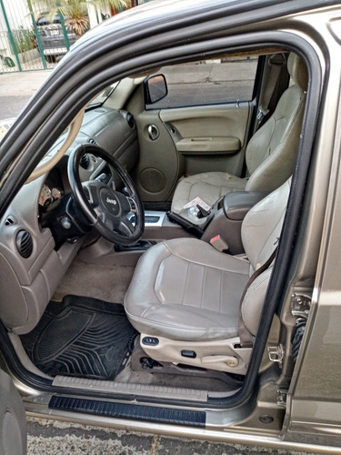 Jeep Liberty Renegabe Piel Cd Abs Qc 4x4 At 2003