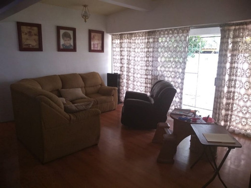 Imagen 5 de 11 de Amplia Casa En Venta, En Muy Buena Ubicación