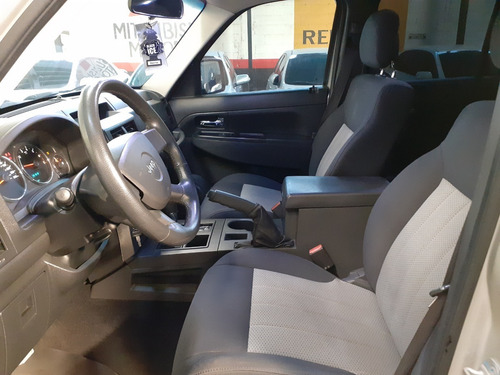 Imagen 3 de 7 de Jeep Cherokee