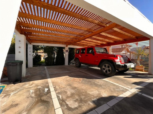 Venta/arriendo Hermosa Casa 5d 3b En Rinconada, Los Andes.