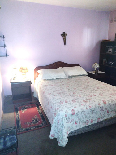 Excelente Ubicación, Casa Con Gran Terreno,