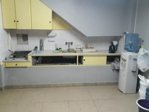 Imagen 7 de 13 de Local Comercial 3 Niveles, Zona Materno