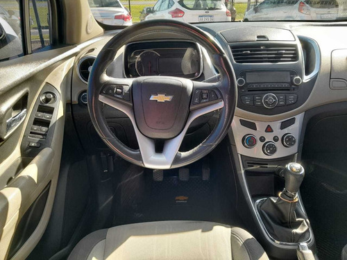 Imagen 11 de 15 de Chevrolet Tracker 1.8 Ltz 4x2 2014