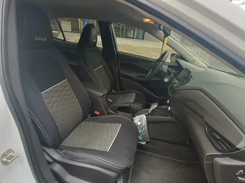 Chevrolet Onix 1.0t Lt At