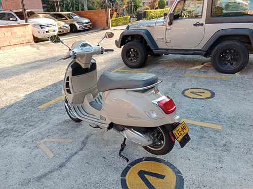 Vespa Gts 300 2024