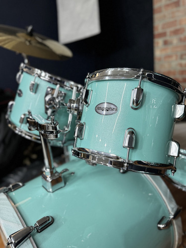 Batería Svenz Dragonfly Dgx-5 Metal Platillos, Banco. Color Blue Wave Sparkle Bws