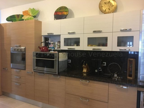 Imagen 6 de 12 de Casa En Venta En Prados Del Este 21-13811 Caro Fermoso 0424-2083128