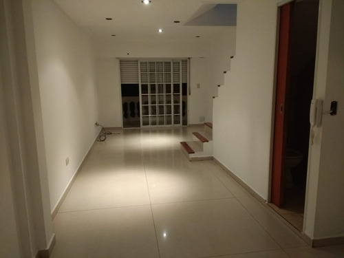 Duplex En Venta En Ramos Mejia Sur