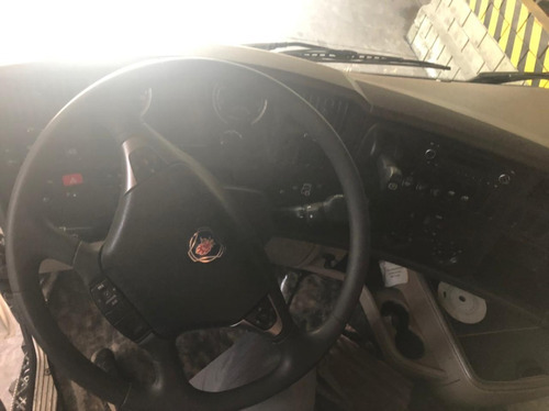 Imagem 9 de 9 de Scania 440 6x2 2018 Impecável