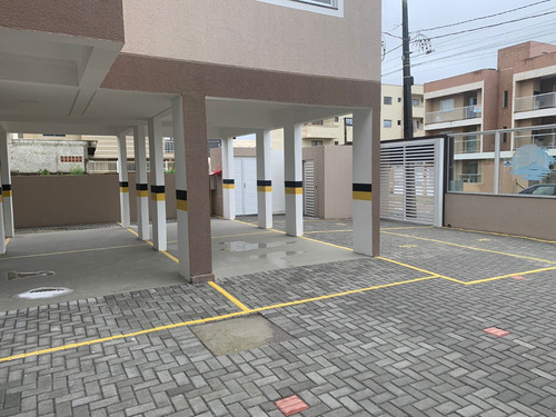 Vende Apartamento De 3 Quartos, Com 1 Suíte E 2 Vagas De Garagens Cobertas