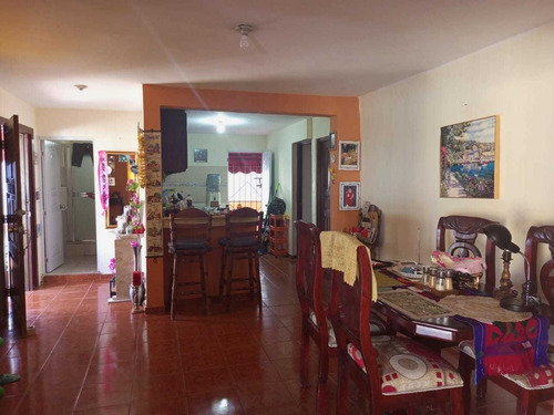 Vendo Casa De 2 Pisos Independientes, Santa Cruz Villa Mella