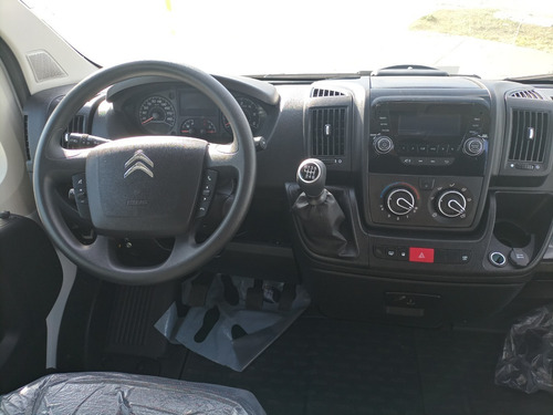 Imagen 10 de 18 de Citroën Jumper Minibus 17+1 - Avec Citroën