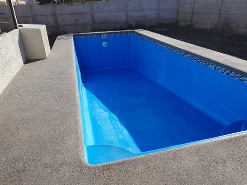 Imagen 7 de 10 de Revestimiento Fulget Y Borde De Hormigón Piscinas De Fibra