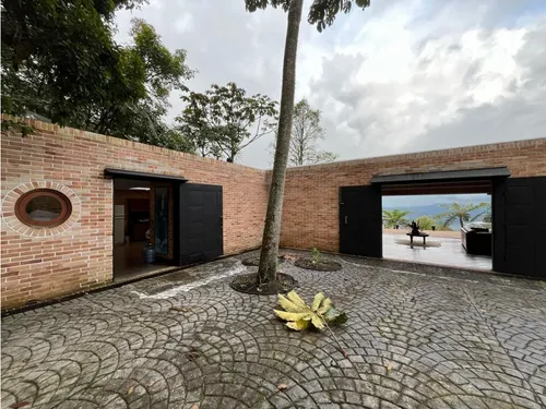 Casa En Arriendo En El Retiro Fizebad