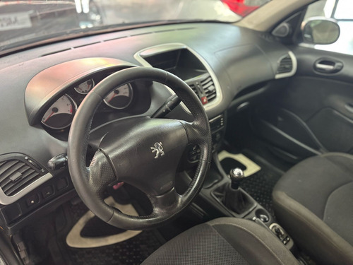 Peugeot 207 1.6 Sedan Xt