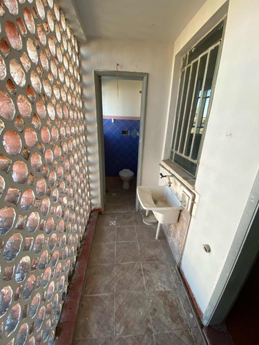 Apartamento Com 3 Dormitórios, 2 Salas, 2 Banheiros, Cozinha