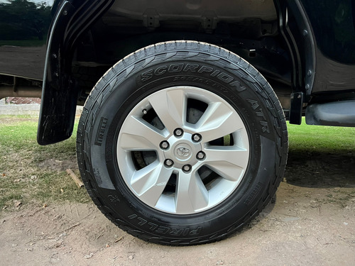 Toyota Hilux Pick-Up 2.8 Cd Srv 177cv 4x2