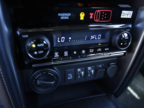 Imagem 14 de 15 de Toyota Hilux Sw4 Srx 2.8 4x4 Diesel Aut - 7 Lugares
