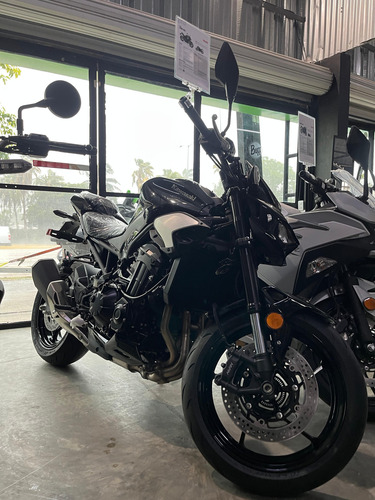 Z900 Abs 2025