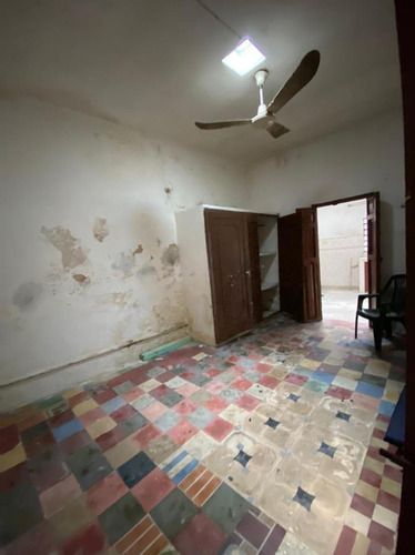 Imagen 9 de 20 de Casa Ubicada Cerca Del Hospital Horan