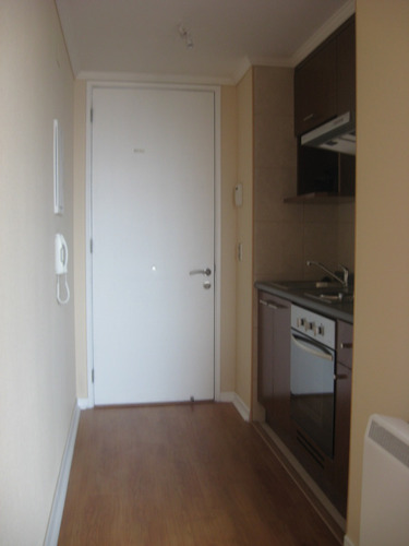 Arriendo Dpto Tipo Estudio / Metro Santa Ana