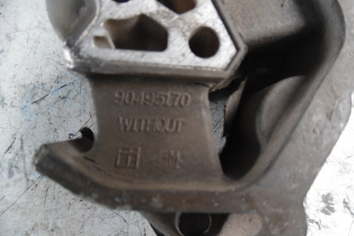 Base Soporte Motor Chevy 2006 C2 1.6 90495170 S2099 (Usado)