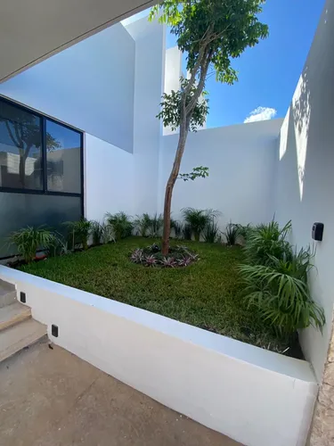 Casa En Venta Merida, Conkal En Privada, Con Paneles Solares, Junio 2025.