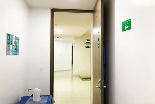 Consultorio En Arriendo/venta En Bella Suiza. Cod A1509